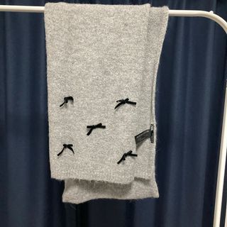 ZARA - 【ZARA】ザラ フェイクファー フリンジ付きストール キャメル