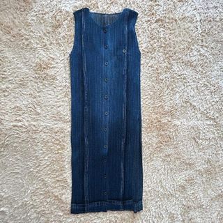 PLEATS PLEASE ISSEY MIYAKE（ひざ丈ワンピース）のフリマアイテム一覧