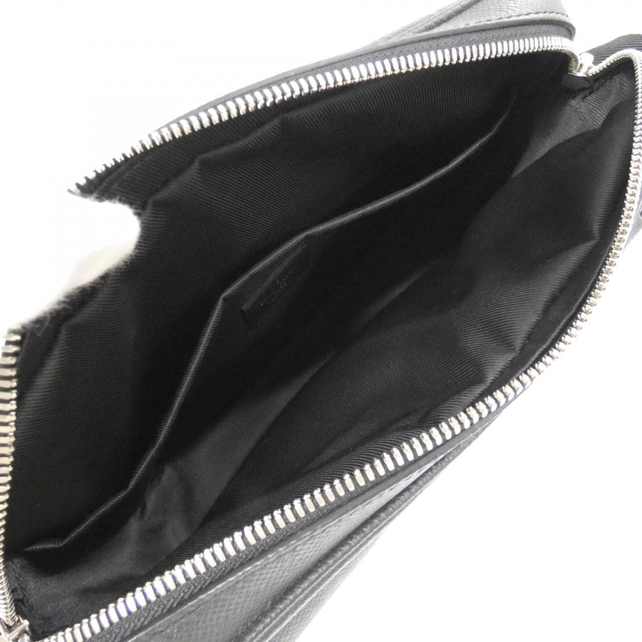 コメ兵｜ルイヴィトン タイガ ラマ アウトドア メッセンジャー PM