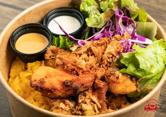 チキンオーバーライス・オリジナル 1,480円｜オマージュ - くるめし弁当