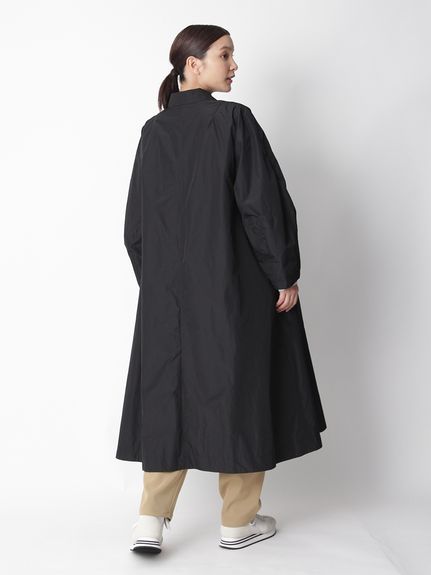 ポールカ 黒ケープ付きコート 42サイズ ポールカ 黒ケープ付きコート