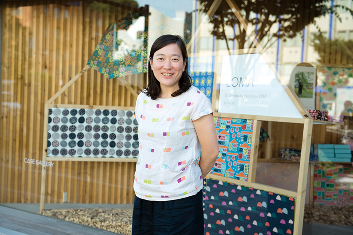 マリメッコ〉でデビュー！テキスタイルデザイナー・島塚絵里さんがいま