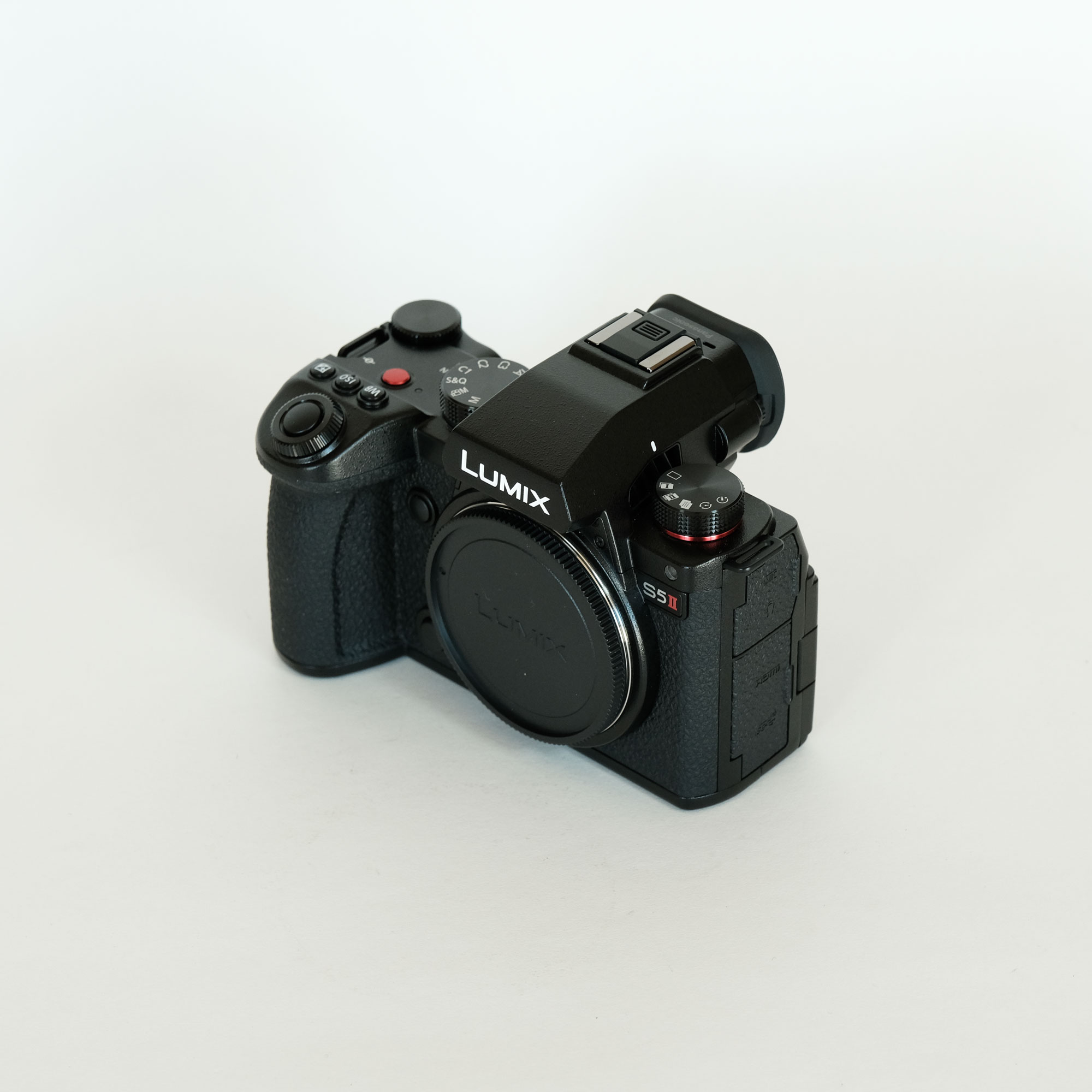 Panasonic LUMIX DC-S5M2を徹底解説。愛用者レビュー・作例付き | ONE