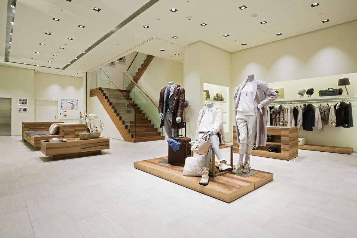 事例】BRUNELLO CUCINELLI 銀座ブティック アパレル・物販 / アパレル