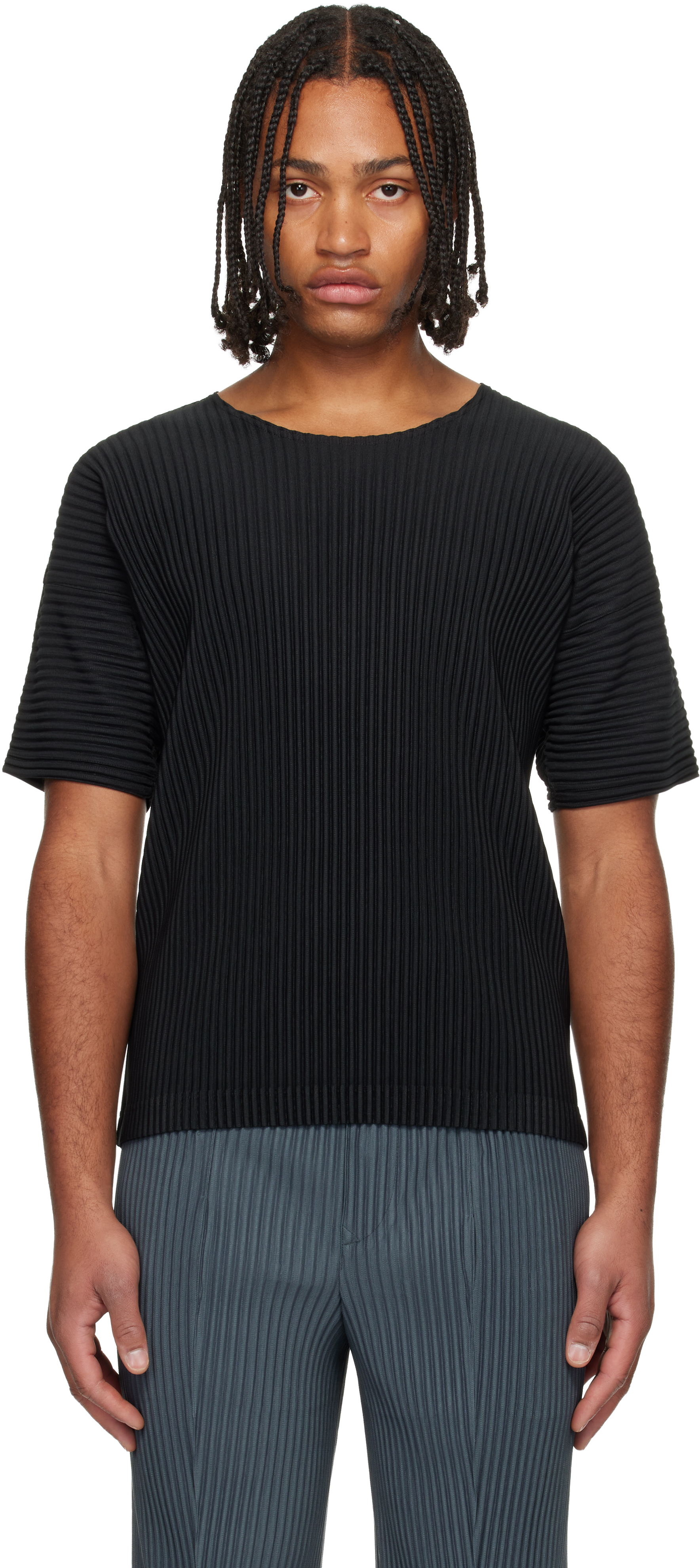 HOMME PLISSÉ ISSEY MIYAKE: Black Basics T-shirt | SSENSE