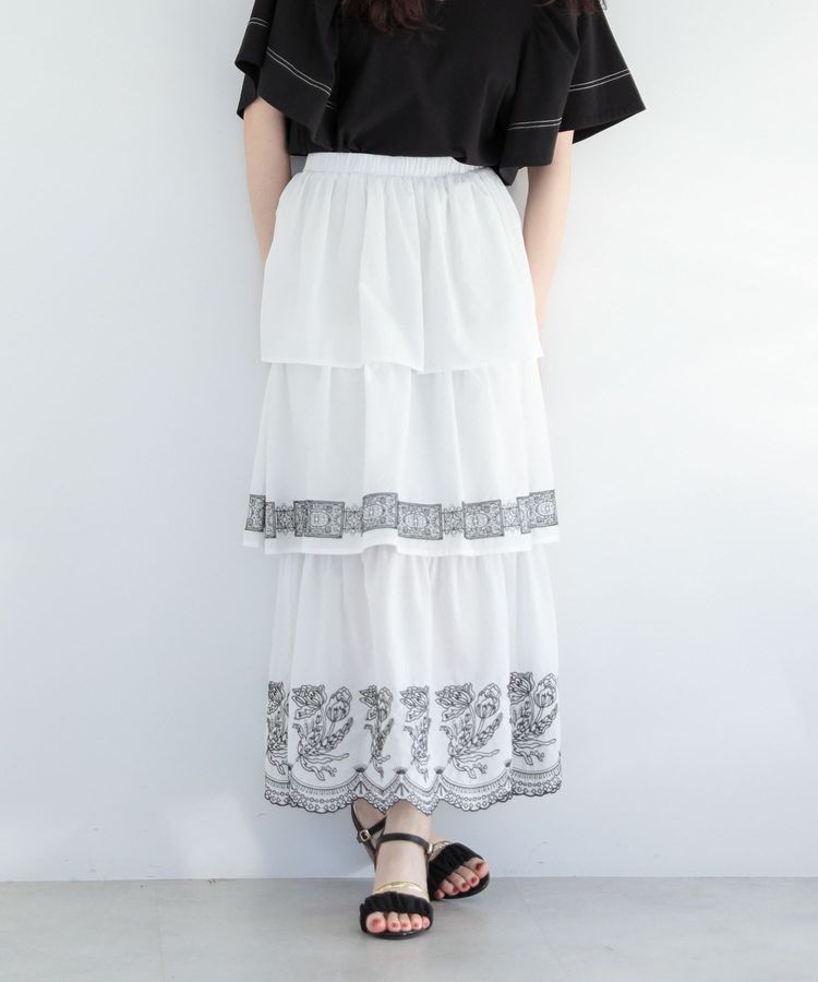 □ESCAR バイカラー刺繍ティアードスカート/Green Parks（グリーン