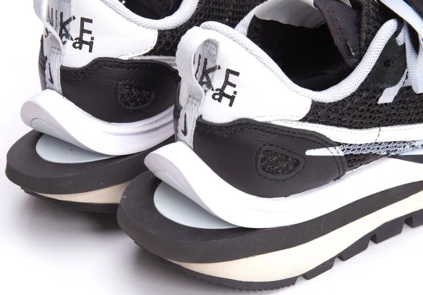 ナイキ×サカイNIKE×sacai VAPORWAFFLE ヴェイパーワッフルスニーカー