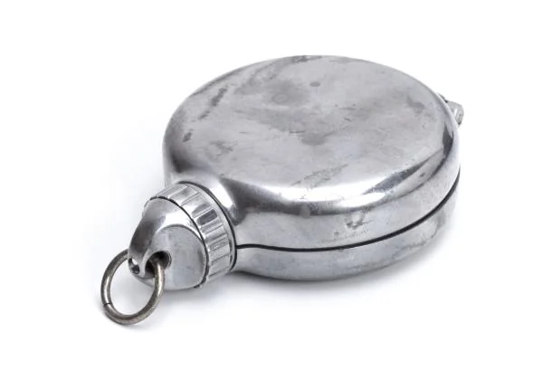 ヴィヴィアンウエストウッドVivienne Westwood オーブ刻印携帯灰皿