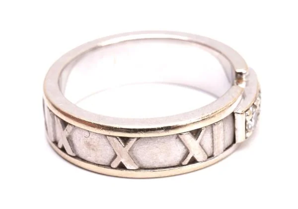 ティファニーTIFFANY&CO 3Pダイヤモンド アトラスローマ数字リング