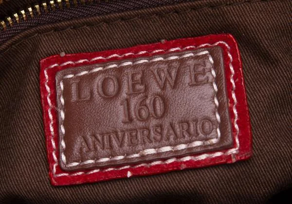ロエベLOEWE 160周年記念 ピンバッチ装飾ミニショルダーバッグ