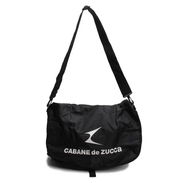 カバンドズッカCABANE de ZUCCA ロゴプリントナイロンショルダーバッグ