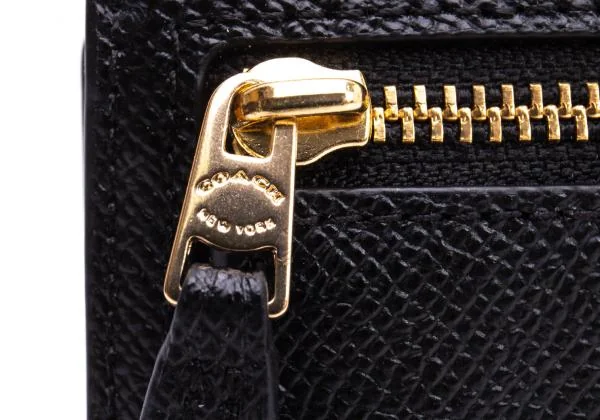 コーチCOACH サフィアーノレザー三つ折りウォレット 財布 黒ゴールド