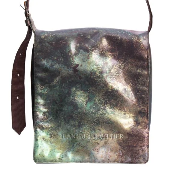 ジャンポールゴルチエJean Paul GAULTIER Vサイバーフラップショルダー