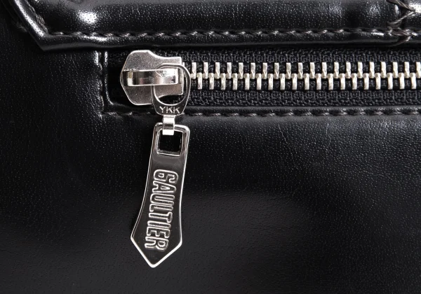 ジャンポールゴルチエJean Paul GAULTIER タトゥーエンボスフラップ