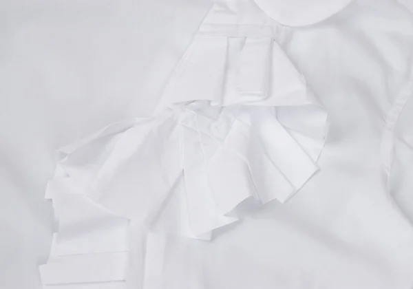 コムデギャルソンCOMME des GARCONS フリル装飾ラウンドカラーブラウス