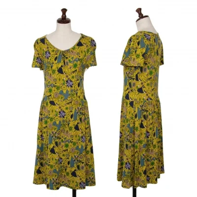 コムデギャルソンCOMME des GARCONS 総スパンコールラウンドカラー