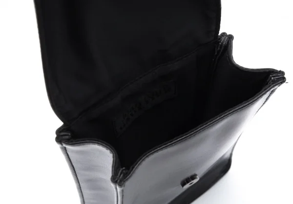 ジャンポールゴルチエJean Paul GAULTIER フェイクレザーメタル