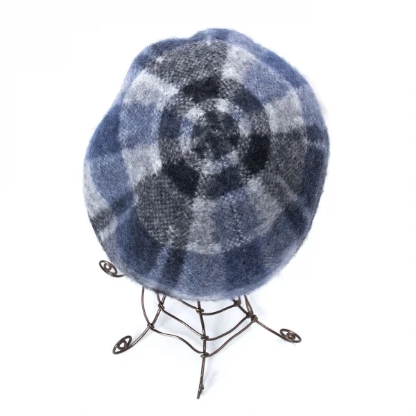 ヴィヴィアンウエストウッドVivienne Westwood シャギーチェックベレー