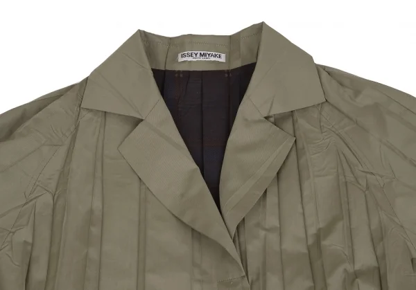 イッセイミヤケ ホワイトレーベルISSEY MIYAKE WHITE LABEL プリーツ