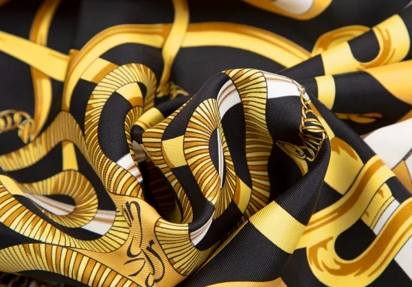 エルメスHERMES カレ90 Eperon d'or 黄金の拍車 シルクスカーフ