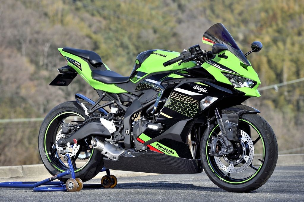 Webike | Magical Racing マジカルレーシング マジカル カーボントリム