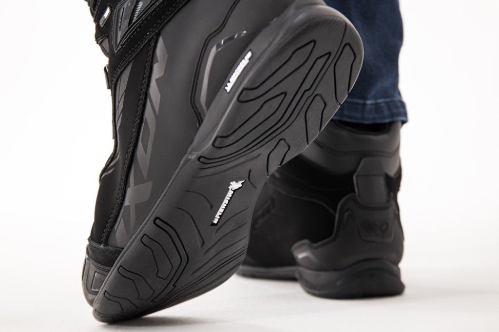 Webike | IXON イクソン ブーツ BULL WP［ブル アップ ウォーター