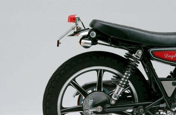 Webike | DAYTONA デイトナ マイクロミニリアフェンダー SR400(45219