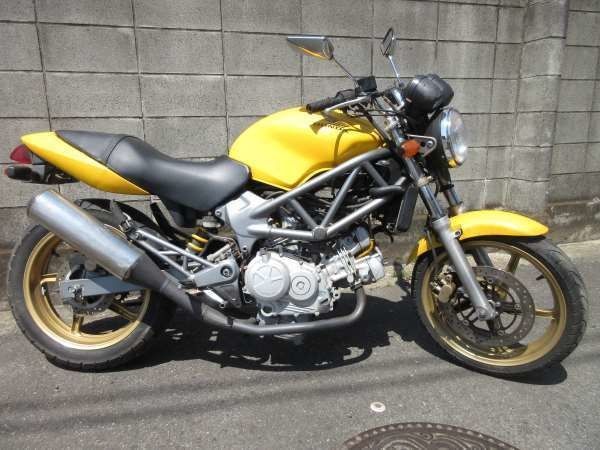 ウェビックガレージセール | VTR250☆MC33☆テールカウル☆03H43