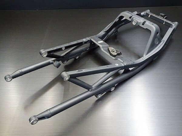 ウェビックガレージセール | トライアンフ ☆ デイトナ675 純正