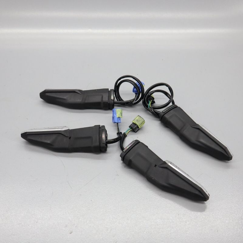 ウェビックガレージセール | カワサキ Z900RS 純正 ウインカー 50R