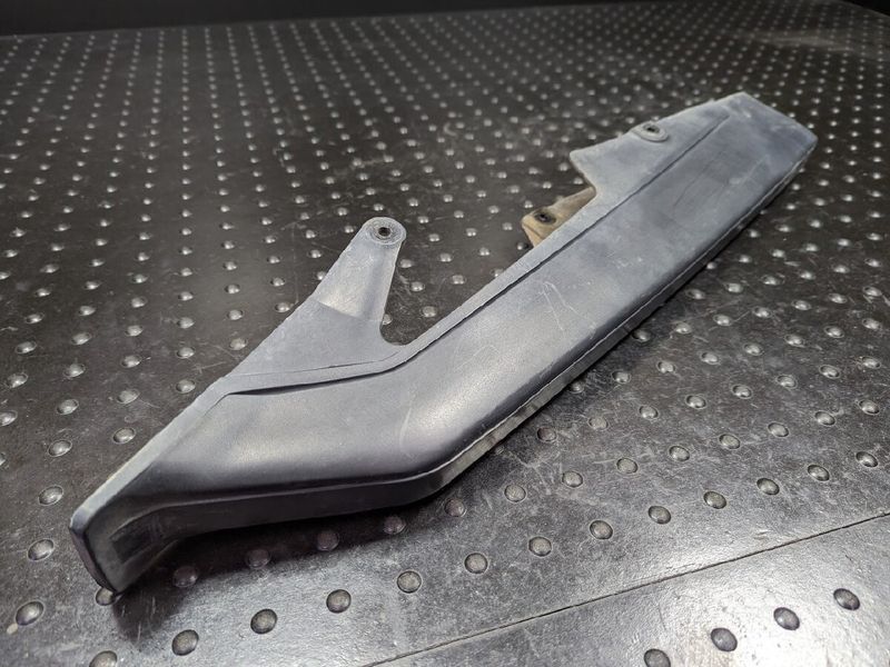 ウェビックガレージセール | □カワサキ GPZ750 純正 チェーンカバー