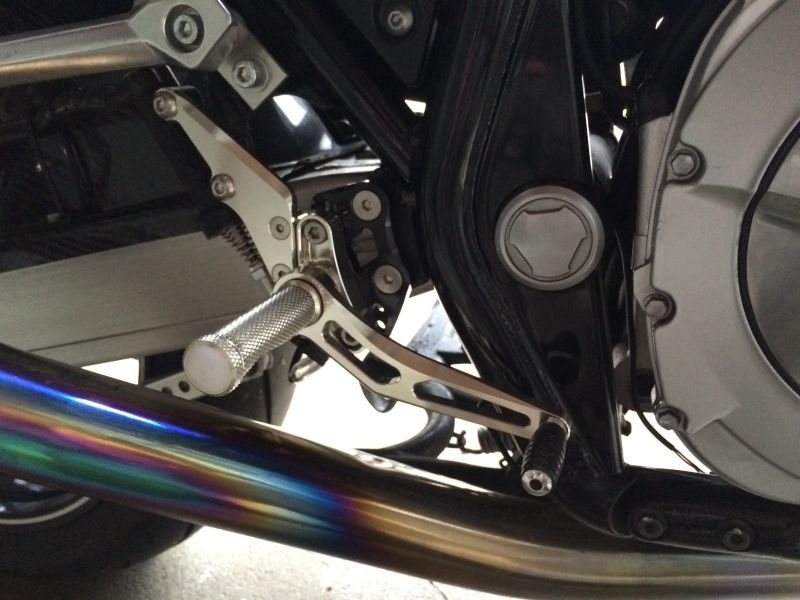 ヤマハ XJR1300 バックステップ 口コミ・動画インプレッション (1