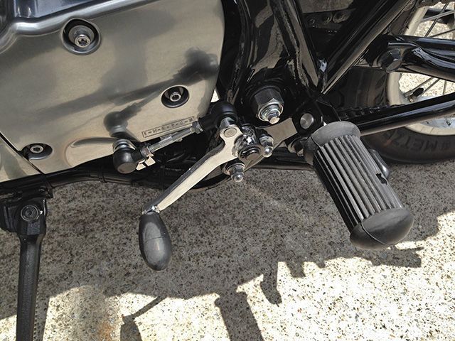 YAMAHA SR400「SRにバックステップを取り付け。」 | ウェビック