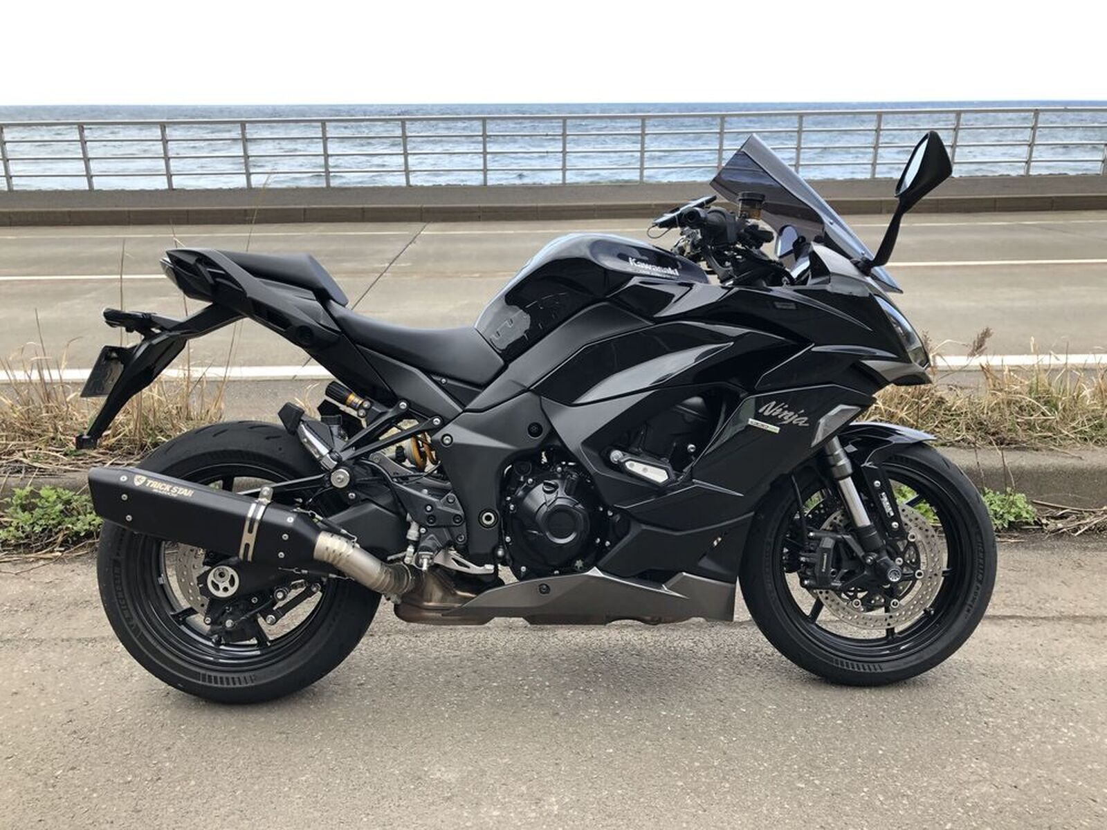 KAWASAKI Ninja 1000SX「社外大型スクリーンで今年の初走り