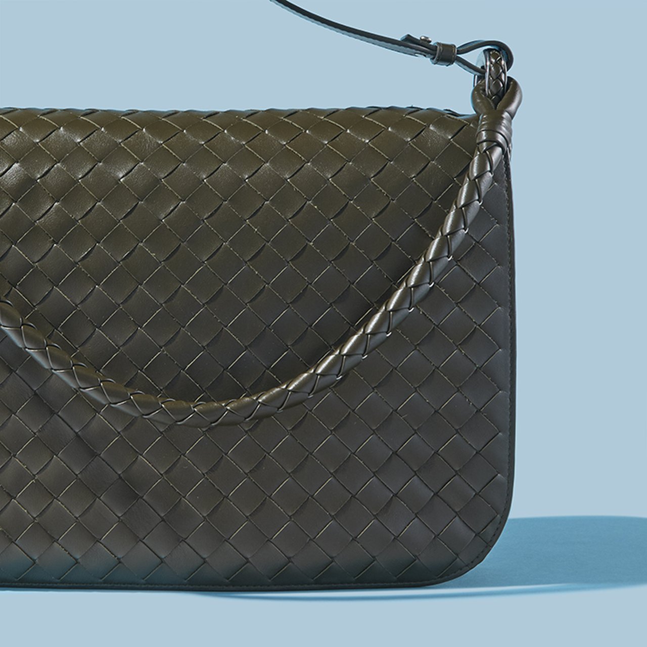 ボッテガ・ヴェネタ」大人が買うべき秋小物5選。イントレチャートの