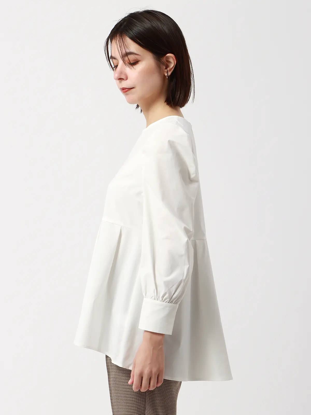 ペプラムボリュームスリーブブラウス／長袖／ウォッシャブル