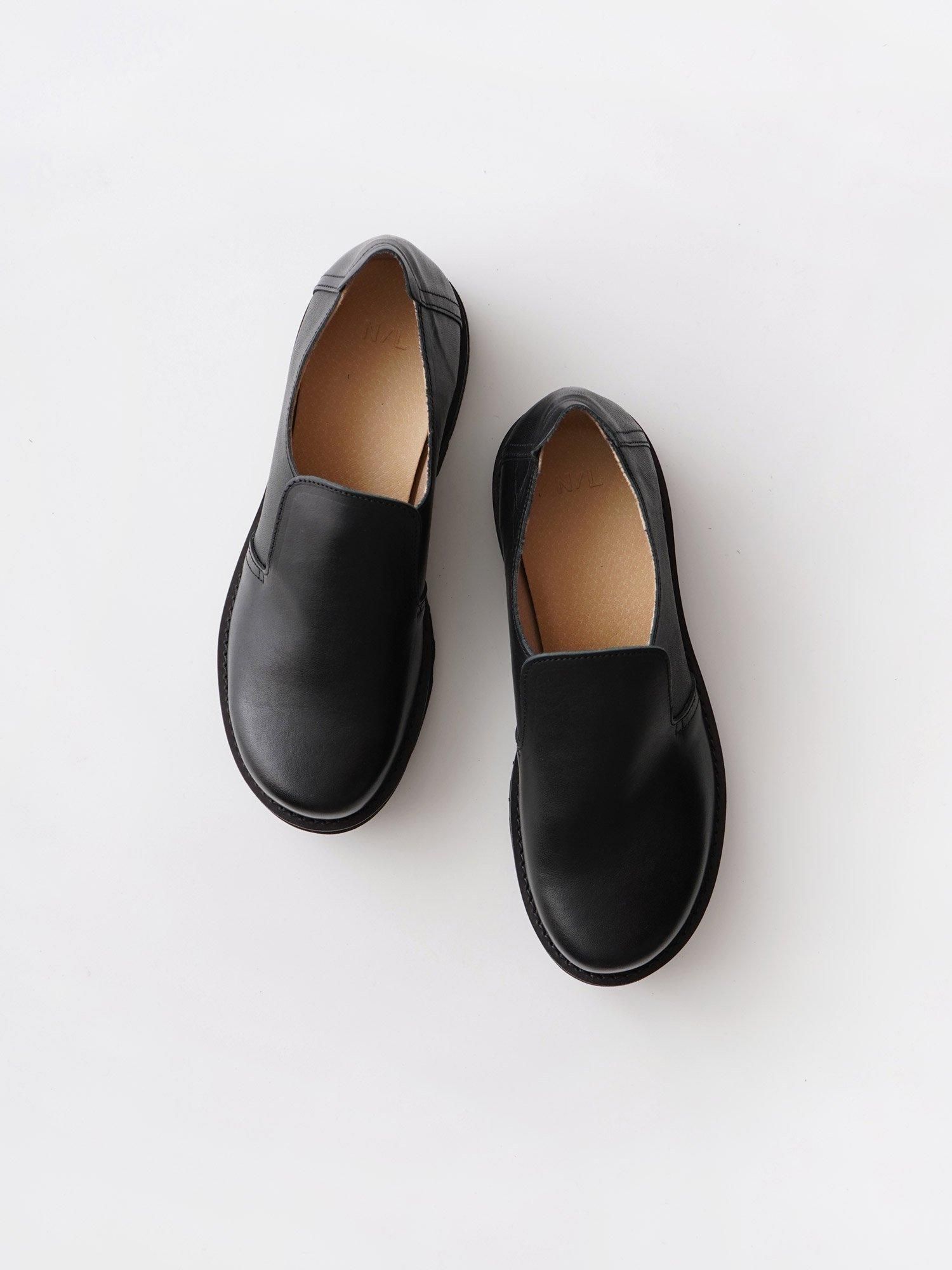 MALK online store 】NATURAL LAUNDRY/ レザースリッポン 本体：牛革