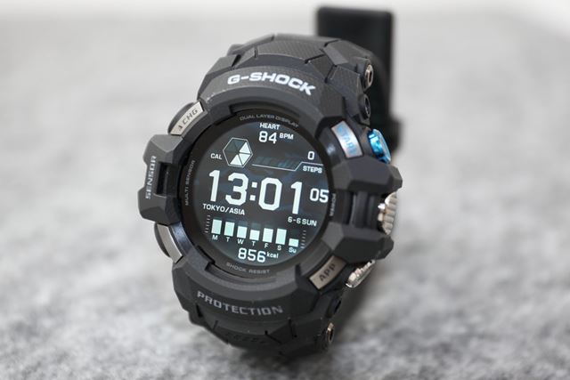 カシオ G-SHOCK ジー・スクワッド プロ GSW-H1000-1AJR 価格比較