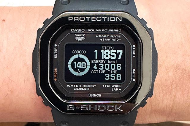 カシオ G-SHOCK ジー・スクワッド DW-H5600-1JR 価格比較 - 価格.com