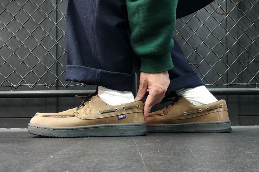 デッキシューズのようなスケートボードシューズが登場！ コンバースと
