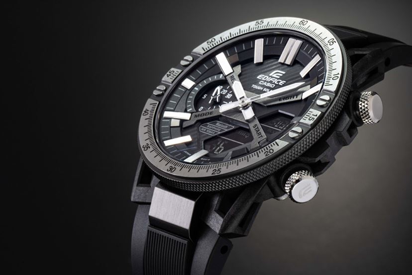 カシオ「エディフィス」が車や工具を愛する人たちに捧げた入魂の「ソス