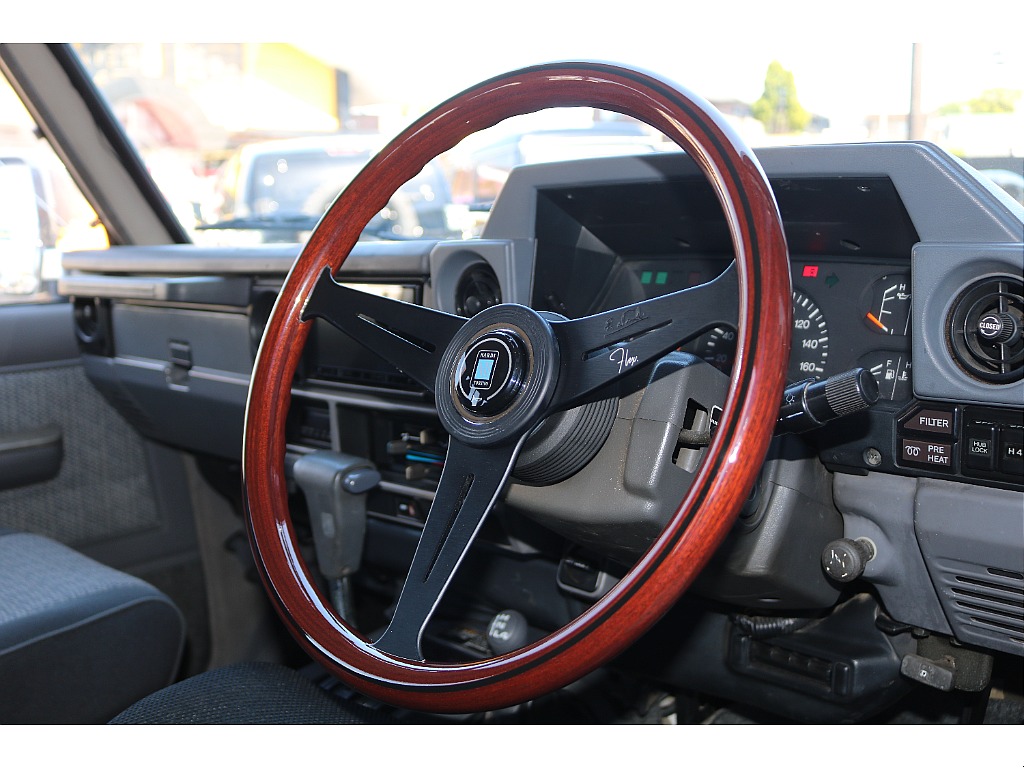 総額427万円】トヨタ ランドクルーザー70 4.2 ZX ディーゼル 4WD(H04年