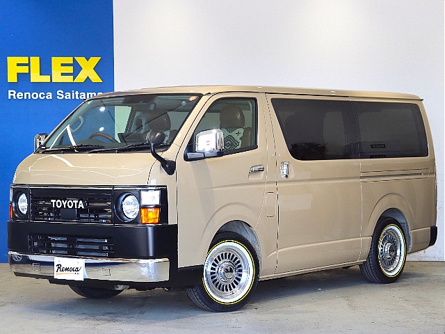 車好きがこだわる】FLEX専用カラーのトヨタ ハイエース専用17インチ