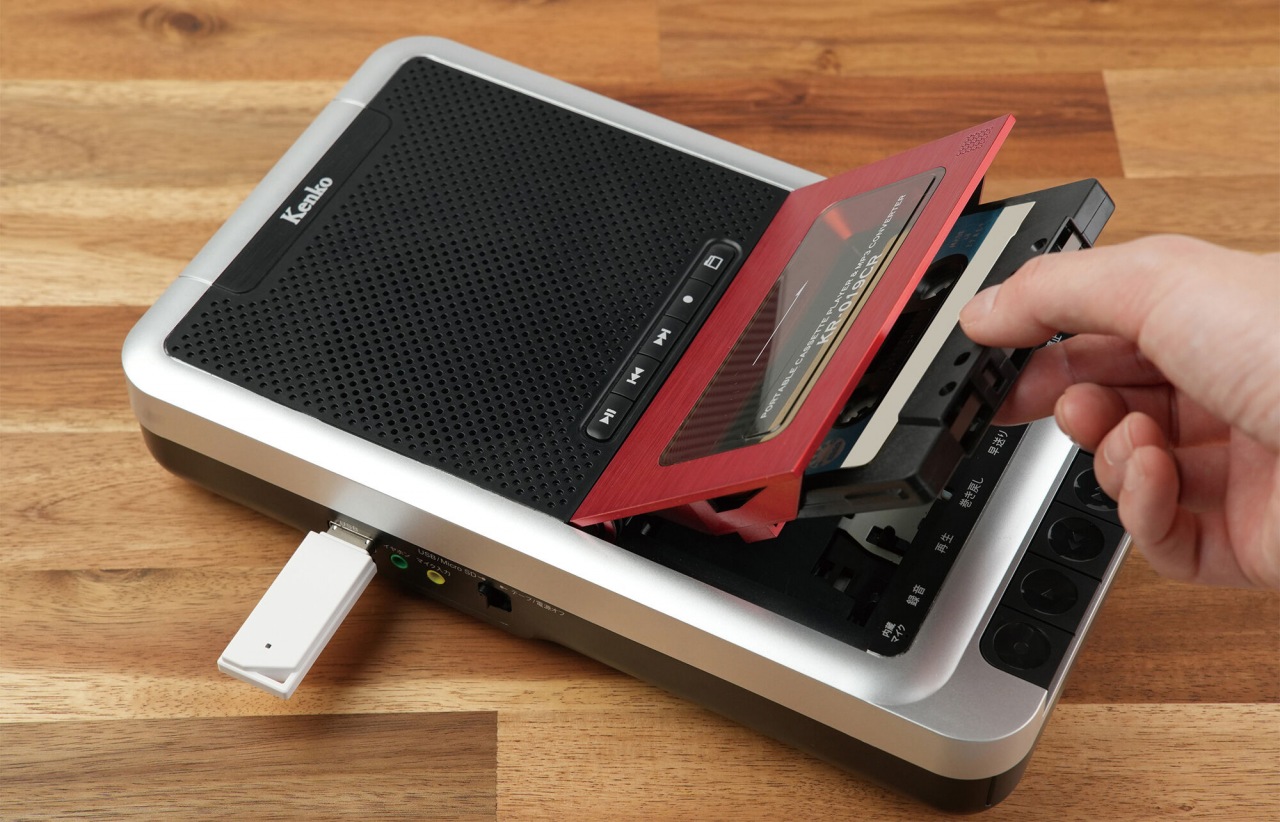 カセットテープを簡単にデジタル化! ポータブル変換プレーヤーが発売