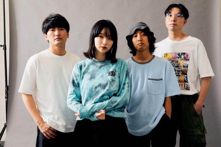 Laura day romance / her favorite seasons - OTOTOY