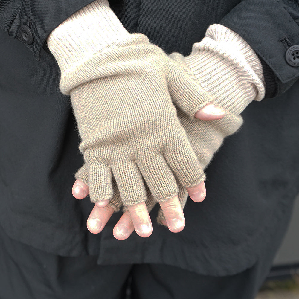 Graphpaper - Gradient Dyed Wool Knit Fingerless Gloves – IN MY