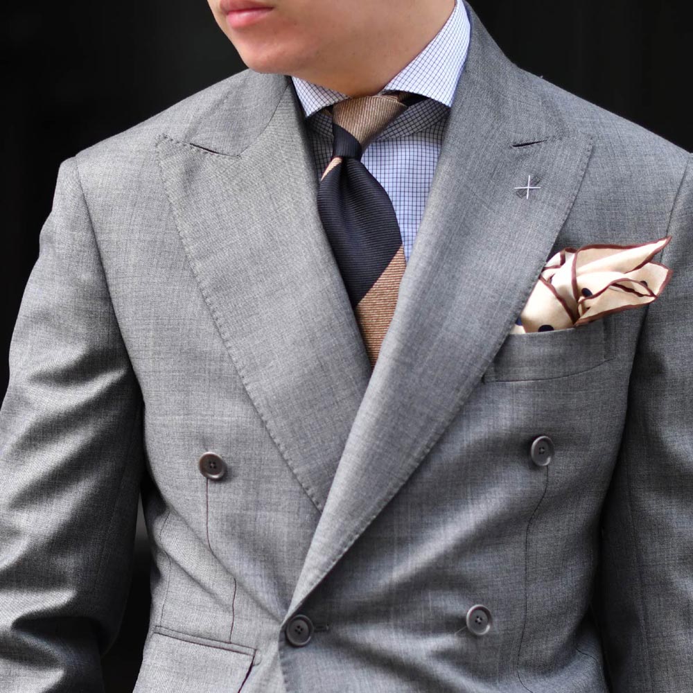 渋みのある紳士的グレースーツ！De Petrillo【デ ペトリロ