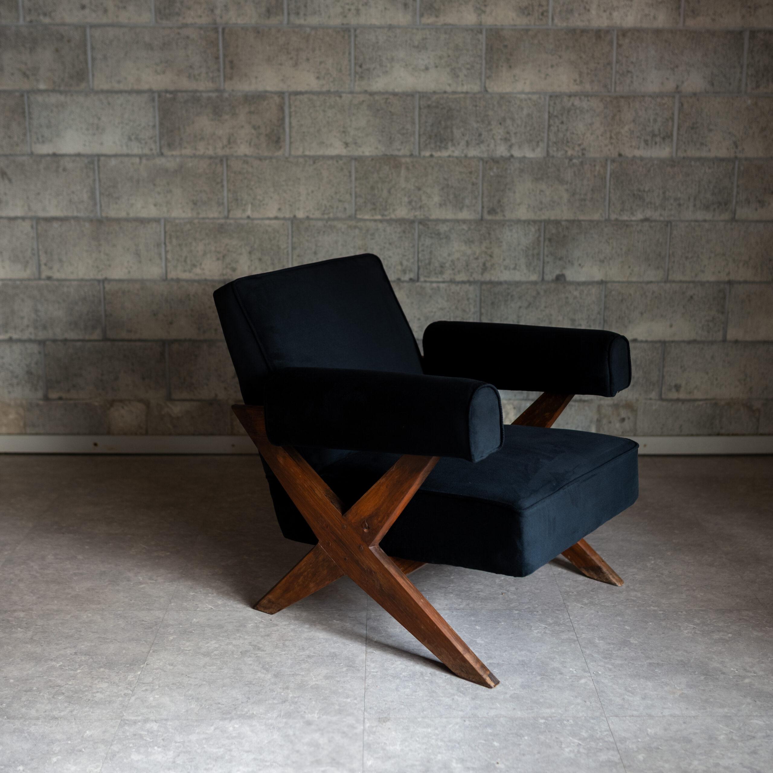 PIERRE JEANNERET – X-Leg Armchair - Objet d' art