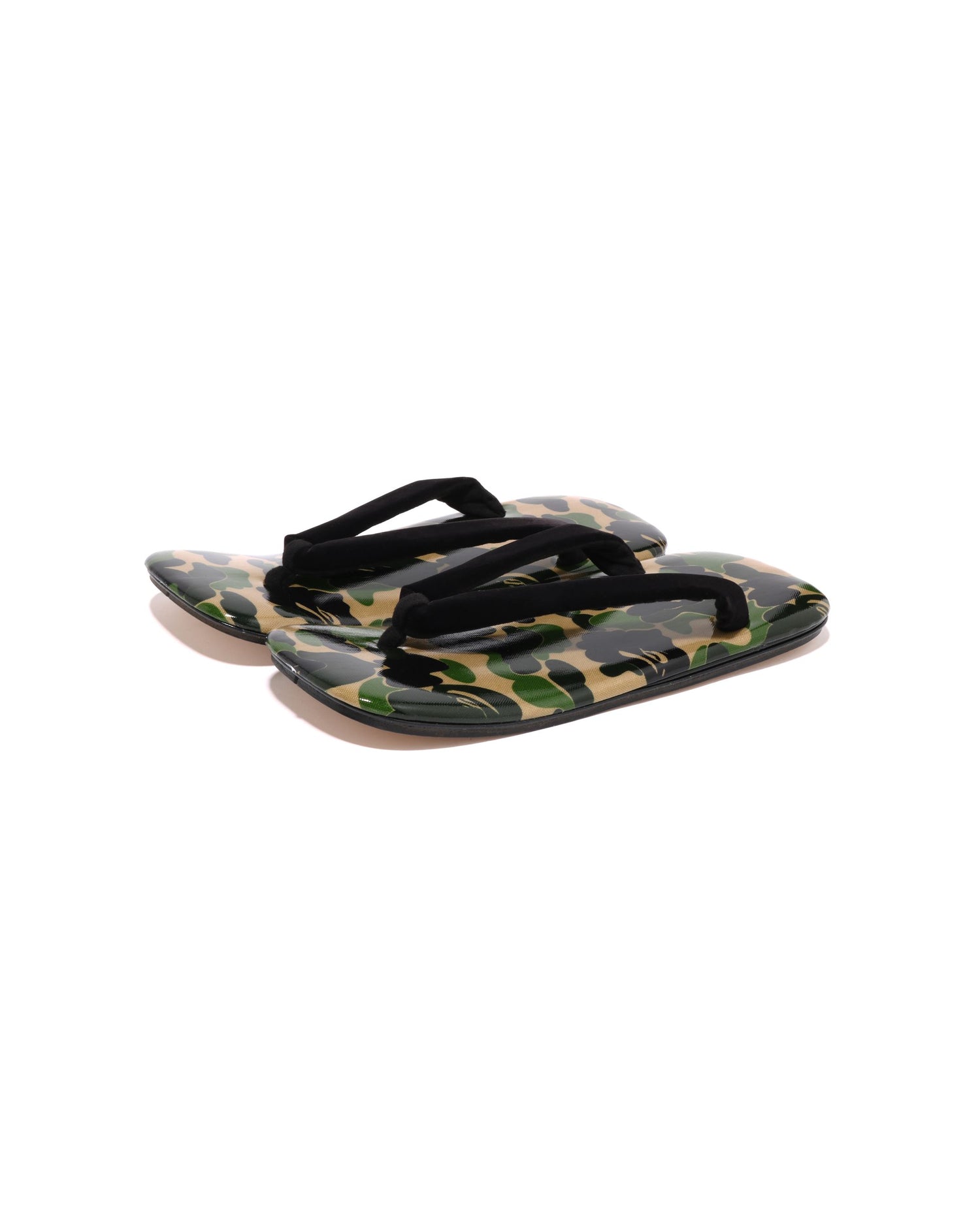A BATHING APE® Abc Camo Japanese Sandals | Bape official website
