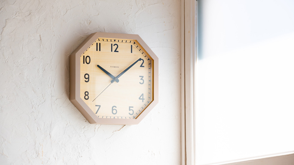 Chambre】Wooden wall clock made by Japanese craftsmen